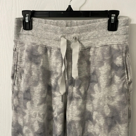 Athleta Balance Printed Jogger Tie Dye Gray and White Size Small - Picture 6 of 11